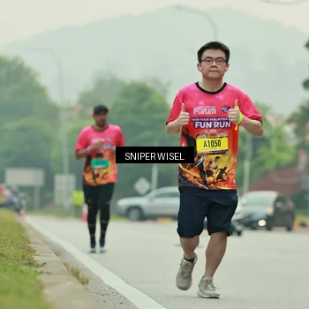 Runner Photo 7040459