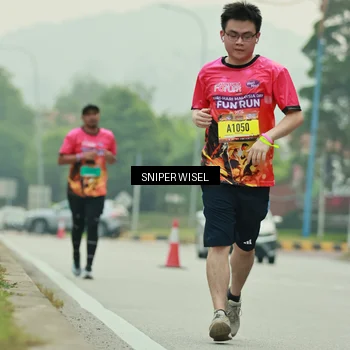 Runner Photo 7040474