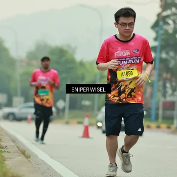 Runner Photo 7040481