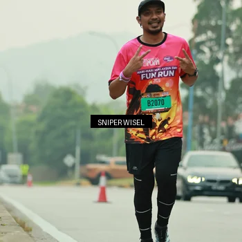 Runner Photo 7040501