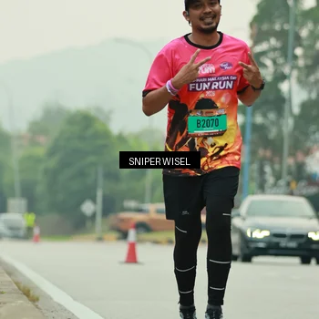 Runner Photo 7040503
