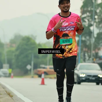 Runner Photo 7040505