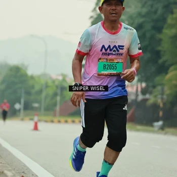 Runner Photo 7040554