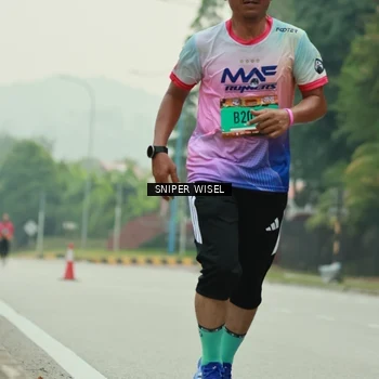 Runner Photo 7040557