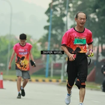 Runner Photo 7040565