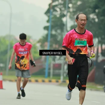 Runner Photo 7040568