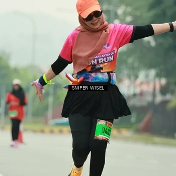 Runner Photo 7040602