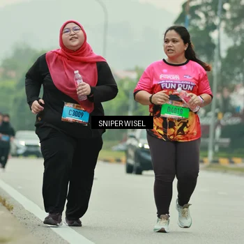 Runner Photo 7040635