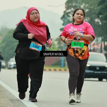 Runner Photo 7040639