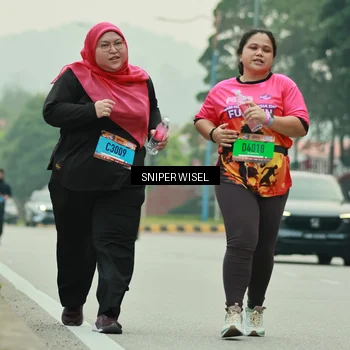 Runner Photo 7040641