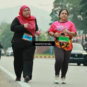 Runner Photo 7040643