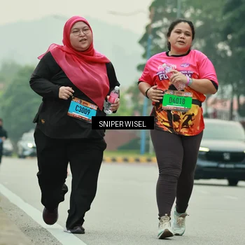 Runner Photo 7040644