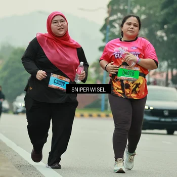 Runner Photo 7040645