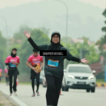 Runner Photo 7040649