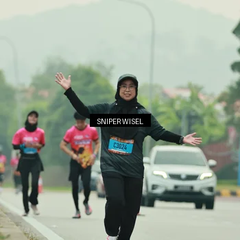 Runner Photo 7040652
