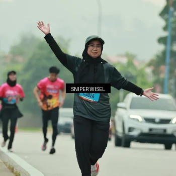 Runner Photo 7040664