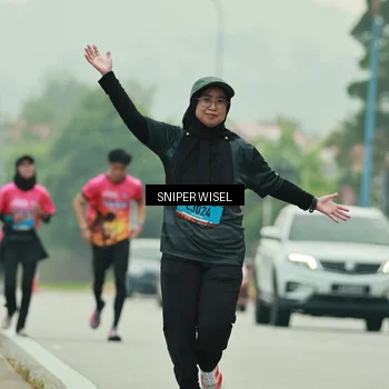 Runner Photo 7040667