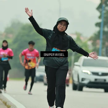 Runner Photo 7040669