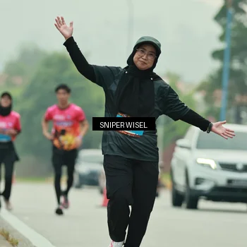 Runner Photo 7040674
