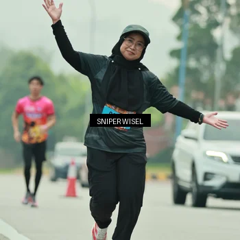 Runner Photo 7040676