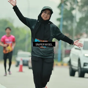 Runner Photo 7040679