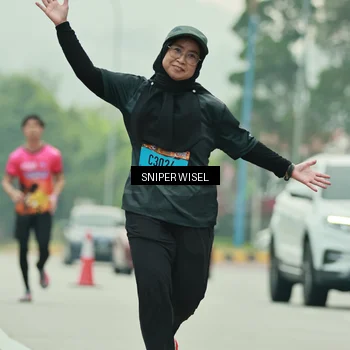 Runner Photo 7040680