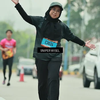 Runner Photo 7040687