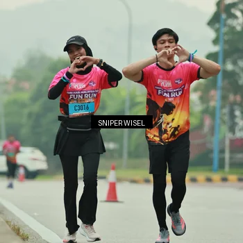 Runner Photo 7040689