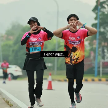 Runner Photo 7040693