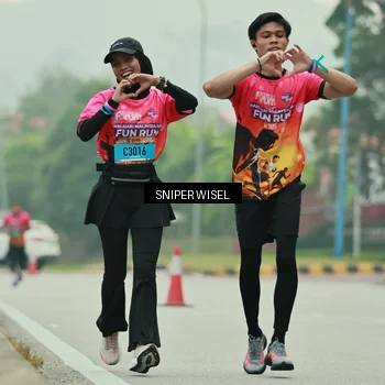 Runner Photo 7040694