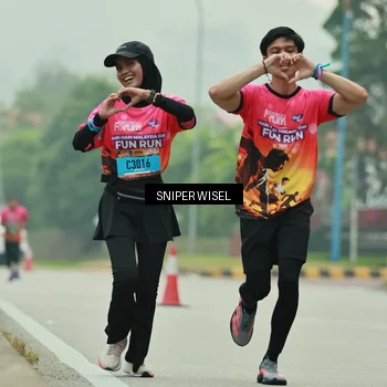 Runner Photo 7040697