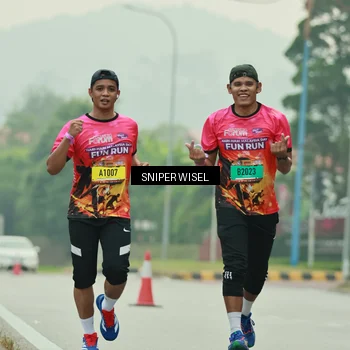 Runner Photo 7040729