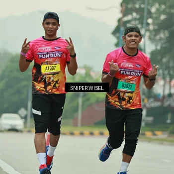 Runner Photo 7040746