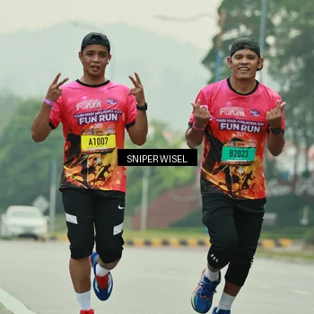 Runner Photo 7040748