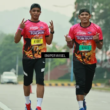 Runner Photo 7040755