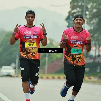 Runner Photo 7040758