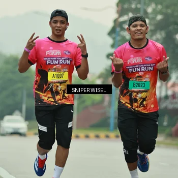 Runner Photo 7040761