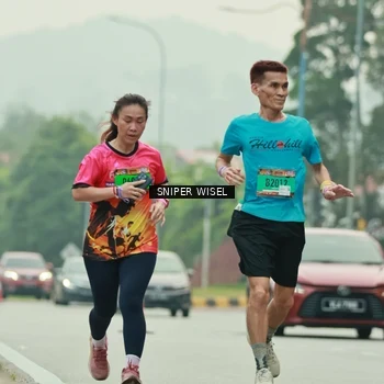 Runner Photo 7040774