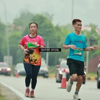 Runner Photo 7040778