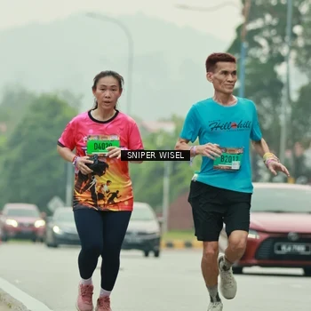 Runner Photo 7040783