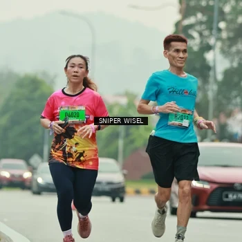 Runner Photo 7040789