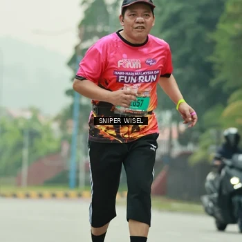 Runner Photo 7040822