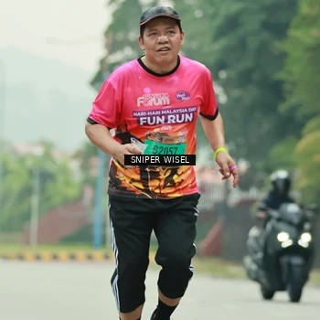 Runner Photo 7040825