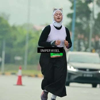 Runner Photo 7040834