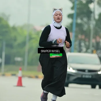 Runner Photo 7040835