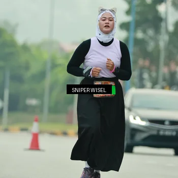 Runner Photo 7040837