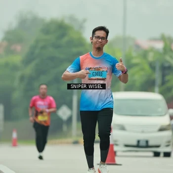 Runner Photo 7040866