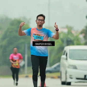 Runner Photo 7040872