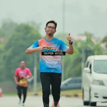 Runner Photo 7040881