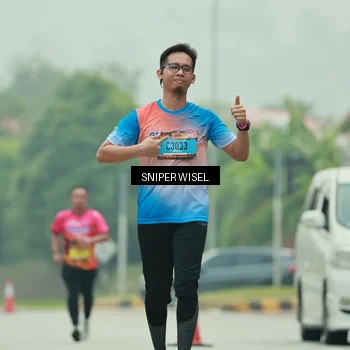 Runner Photo 7040883